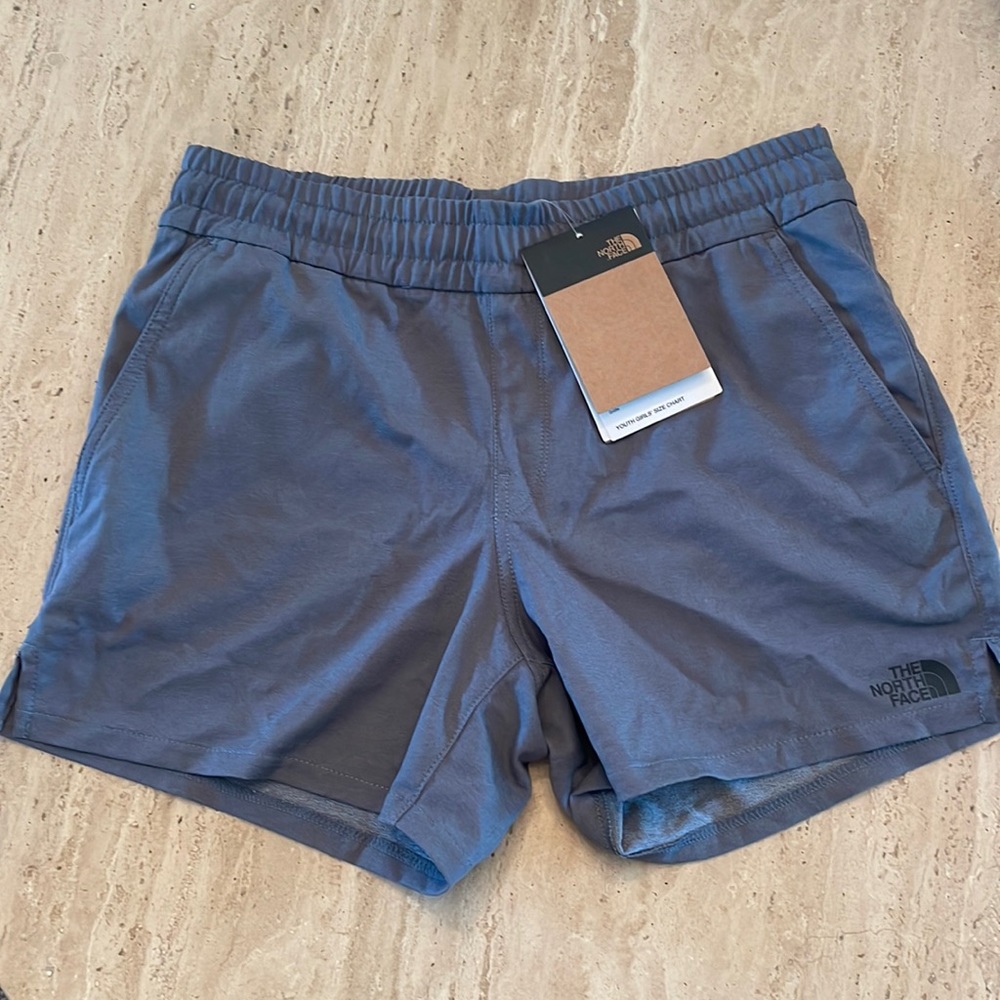 NEW The North Face girls Aphrodite athletic shorts size L